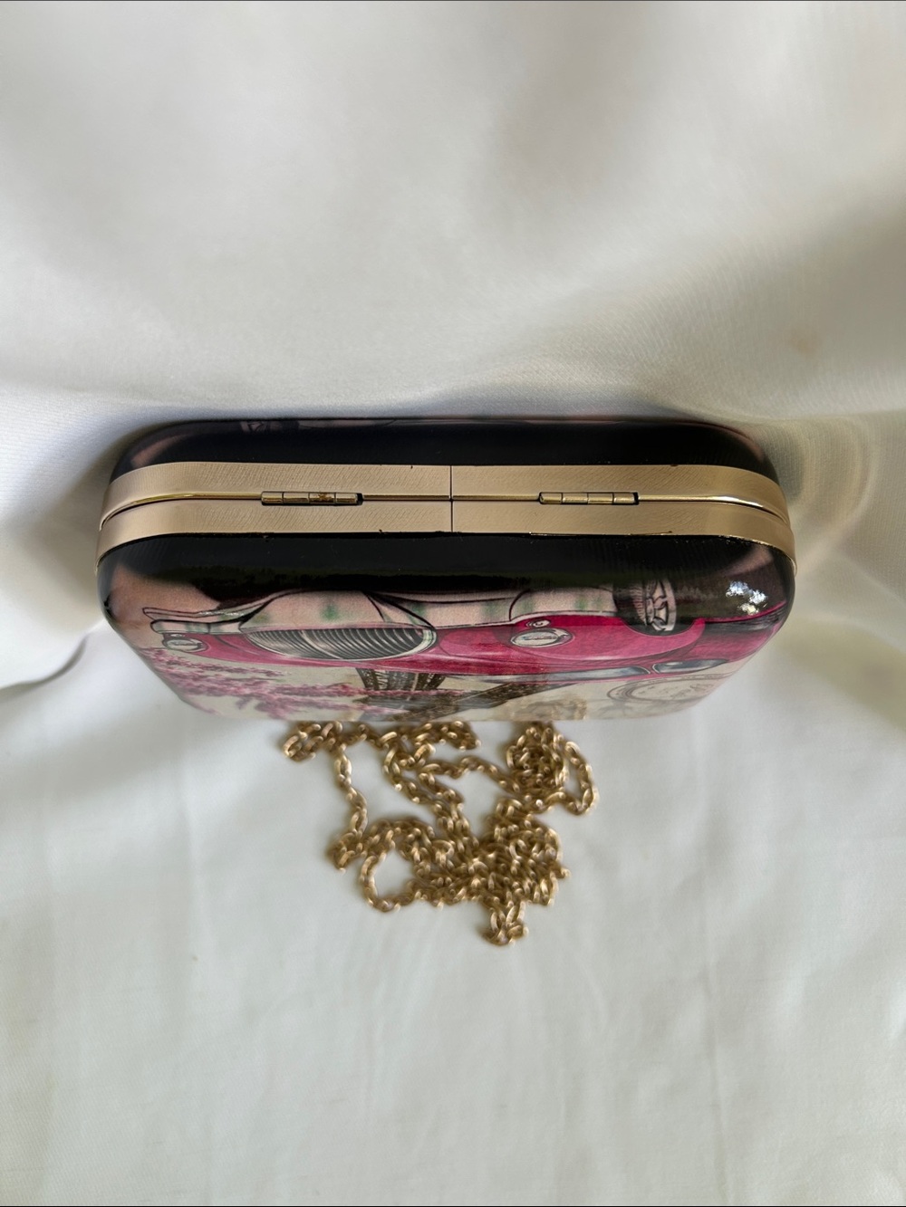 Vintage Paris France Bi-Fold Clutch
Purse with Chain Strap - Picture 6 of 12